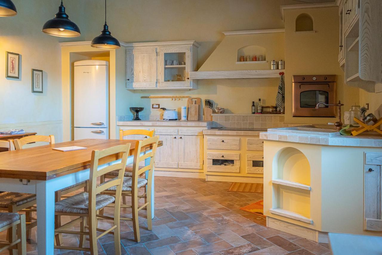 Exclusive Villa With Pool Borgo Pian Di Sala 圣吉米纳诺 外观 照片